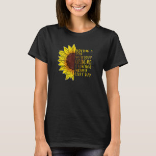 Frauen, die eine Anleihe mit der Großmutter pour h T-Shirt