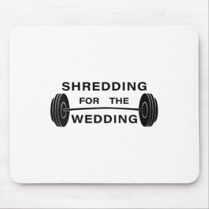 Frauen, die für die Hochzeitsbrille oder den Groom Mousepad