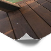 Frauen, die in einem kleinen Hotel auf einer Hänge Poster (Ecke)