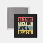 Frauen Diese Mutter Läuft Mit Liebe Und Kickboxen Magnet (Vorderseite/Rückseite)