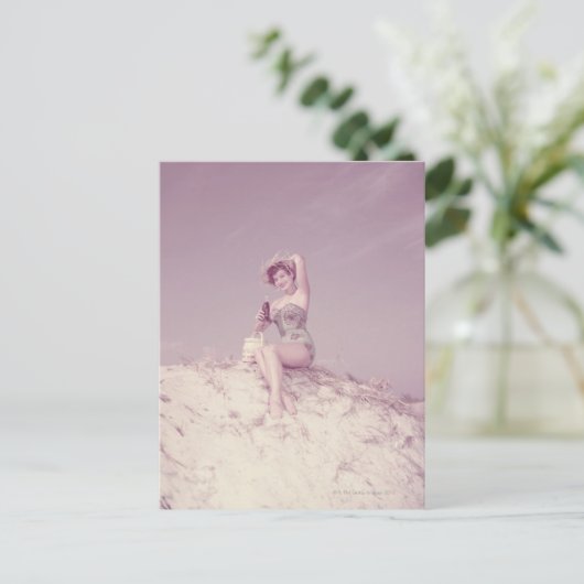Frauen entspannen sich am Strand Postkarte (Stehend Vorderseite)