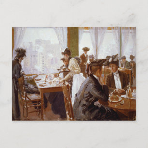 Frauen essen in einem vielbesuchten Restaurant Postkarte