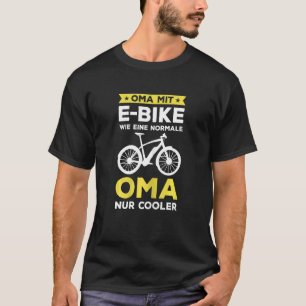 Frauen fahren mit E-Bike wie ein normales G T-Shirt