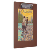 Frauen fliegen Fischen - Skagway, Alaska Klemmbrett (Rechts)