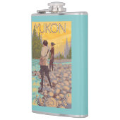 Frauen fliegen Fischen - Yukon, Alaska Flachmann (Links)