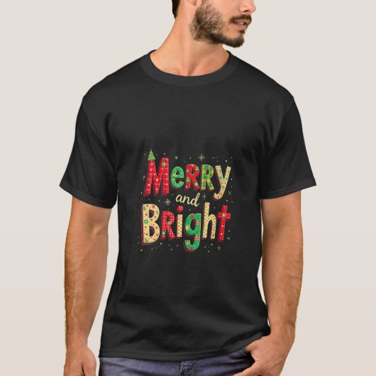 Frauen frohe und helle Weihnachtsbaumleuchten T-Shirt (Vorderseite)