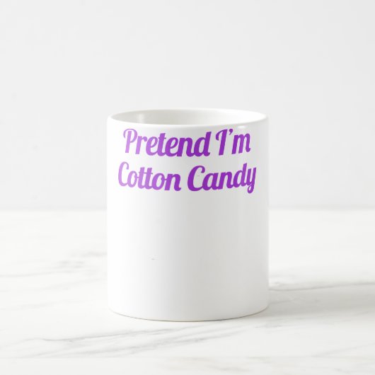 Frauen geben vor, im Cotton Candy zu sein, einfach Kaffeetasse (Mittel)
