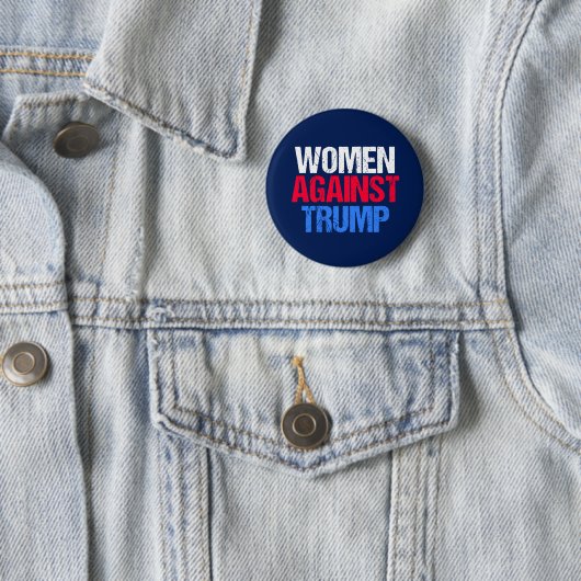 Frauen gegen Donald Trump Button (Beispiel)