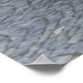 Frauen gehen mit dem alten Restaurant spazieren Poster (Ecke)