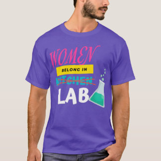 Frauen gehören im Labrador T-Shirt