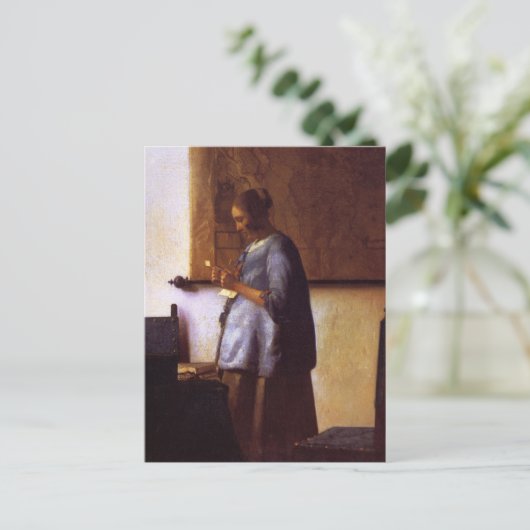 Frauen in blau lesen einen Brief Postkarte (Stehend Vorderseite)