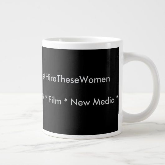 Frauen in der klassischen medienmedialen Tasse Bla (Rechts)