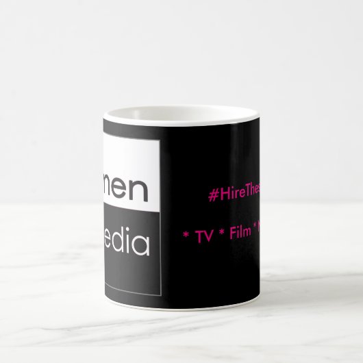 Frauen in der klassischen medienmedialen Tasse Bla (Mittel)