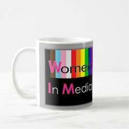 Frauen in der klassischen Tasse der Medien Grau