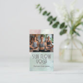 Frauen in der Yoga-Klasse Visitenkarte (Stehend Vorderseite)