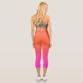 Frauen in Orange Gradient Capri Leggings (Rückseite)