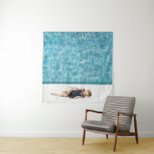 Frauen in schwarzem Bikini Boden und weißer Sonnen Wandteppich (Beispiel (Horizontal))