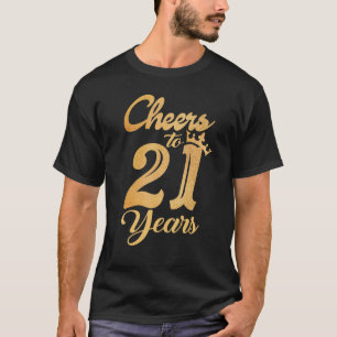 Frauen jubeln bis zum 21-jährigen Geburtstag beim T-Shirt