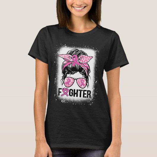 Frauen kämpfen Messy Bun Breast Cancer Awareness P T-Shirt (Vorderseite)