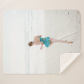 Frauen laufen am Strand Sherpadecke (Vorderseite (Horizontal))