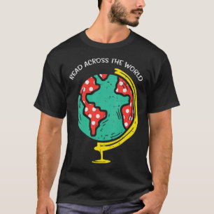 Frauen lesen in der weltweiten Bücherwurm T-Shirt