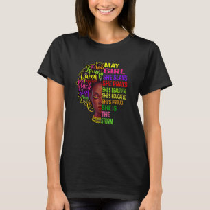 Frauen May Girl She Slays & Prays Birthday Girls W T-Shirt