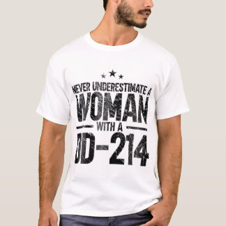 Frauen mit einer patriotischen Vinta des Typs DD21 T-Shirt