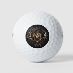 Frauen mit Herzkarte in Flammen. Golfball