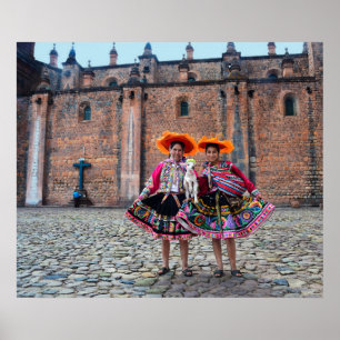 Frauen mit Lamm in Cusco, Peru Poster