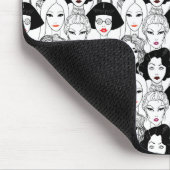 Frauen mit Lippenstift-Muster Mousepad (Ecke)