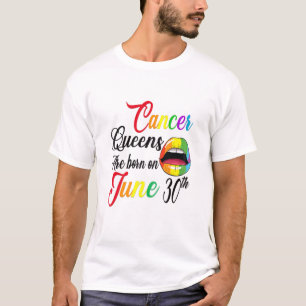 Frauen mit Regenbogen Königinnen sind am 30. Juni T-Shirt