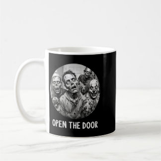 Frauen öffnen die Tür Zombie-Hunde Lustiger Hallow Kaffeetasse