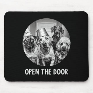 Frauen öffnen die Tür Zombie-Hunde Lustiger Hallow Mousepad