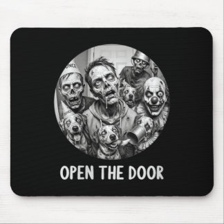 Frauen öffnen die Tür Zombie-Hunde Lustiger Hallow Mousepad