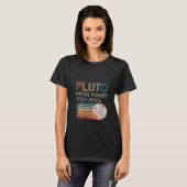 Frauen Pluto Vergessen nie T-Shirt (Vorne ganz)