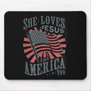 Frauen Retro Sie Lieben Jesus und Amerika zu USA 4 Mousepad