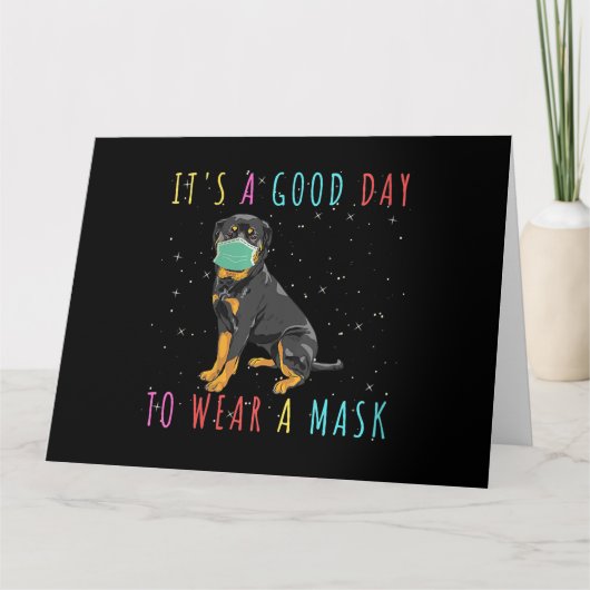 Frauen Rottweiler tragen eine Maske, die einen gut Karte (Vorderseite)