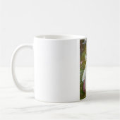 Frauen sammeln Blume im Wind Kaffeetasse (Links)