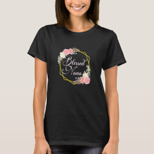 Frauen segnen Nana in einem Blumenkranz T-Shirt