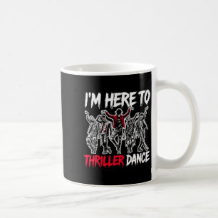 Frauen sind hier, um auf der lustigen Halloween-Zo Kaffeetasse
