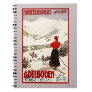 Frauen-Skifahrer, der Adelboden-Plakat übersieht Notizblock