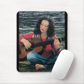 Frauen spielen Musik mit akustischer Gitarre Mousepad (Mit Mouse)