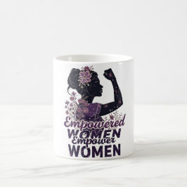 Frauen stärken kaffeetasse