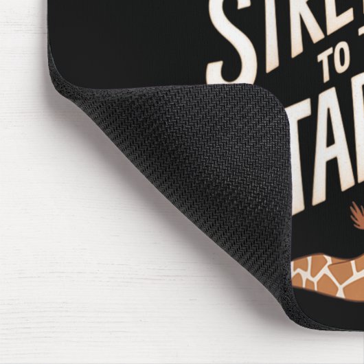 Frauen streichen in Richtung Galaxy Sitive Yoga Gi Mousepad (Ecke)