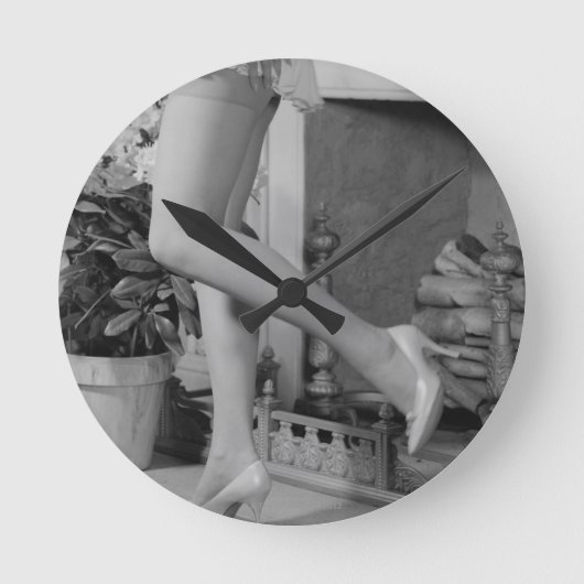 Frauen-Tanzen Runde Wanduhr (Vorderseite)