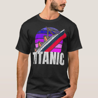 Frauen Titanic History Vintag Cruise Ship VNeck T-Shirt