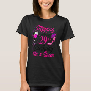Frauen treten in meinen 29. Geburtstag ein wie ein T-Shirt