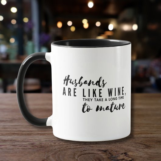 Frauen wie feiner Wein werden mit dem Alter besser Tasse