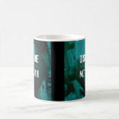 Frauenarbeit - Disziplin schlägt Motivation Kaffeetasse (Mittel)