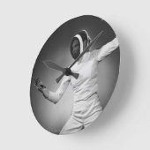 Frauengefahr Runde Wanduhr (Winkel)